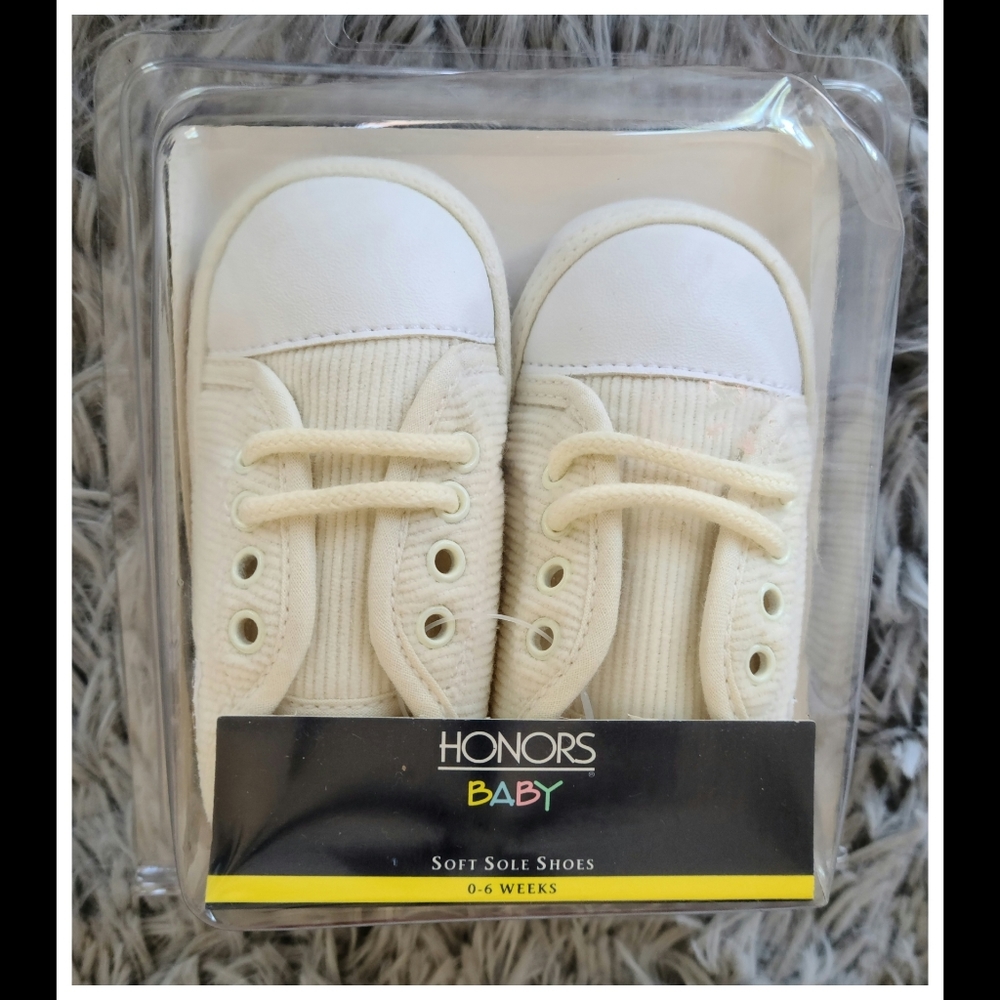 NWB Honors Baby Soft Shoes